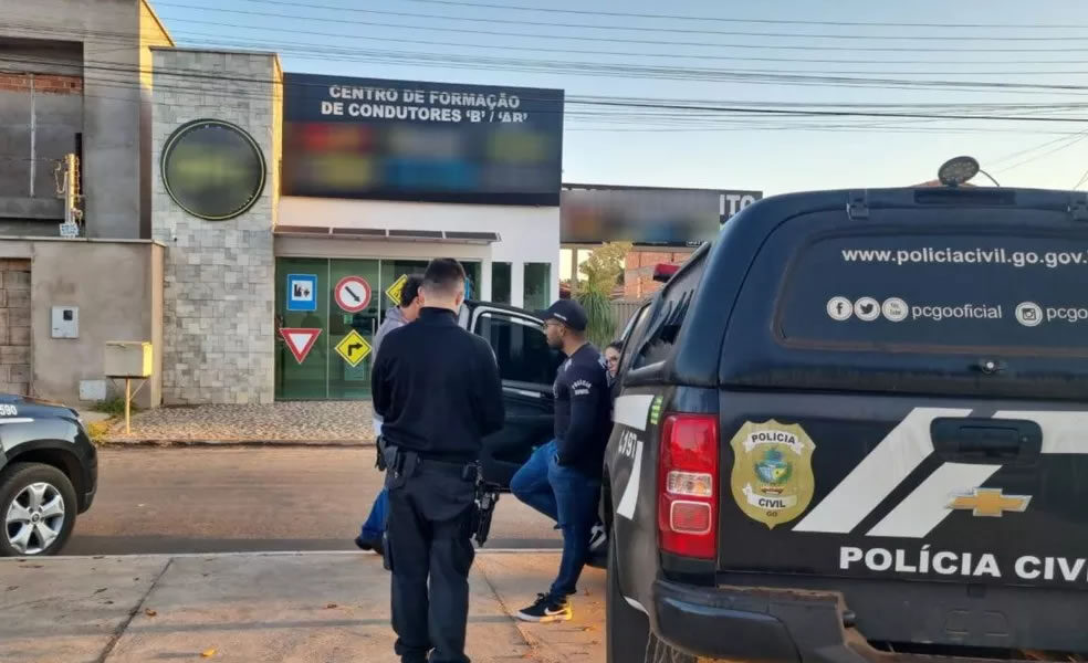 Funcionários do Detran-GO são alvos de operação da Polícia Civil