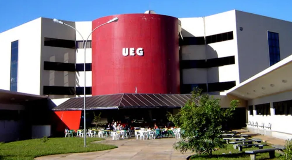 UEG divulga edital de vestibular com 3.740 vagas em 33 cursos