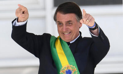 Bolsonaro negocia a passagem de faixa presidencial para o Lula