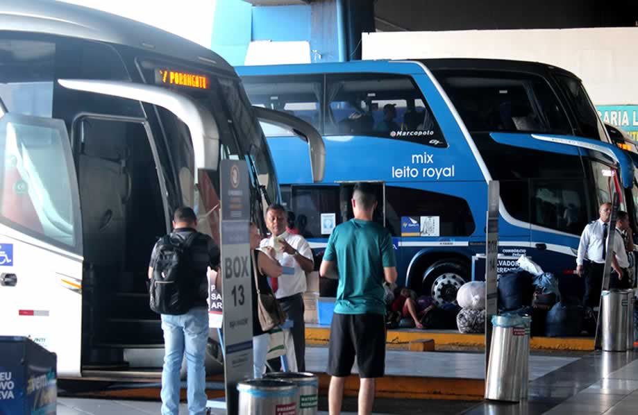 Jovens de baixa renda têm passagem gratuita em ônibus