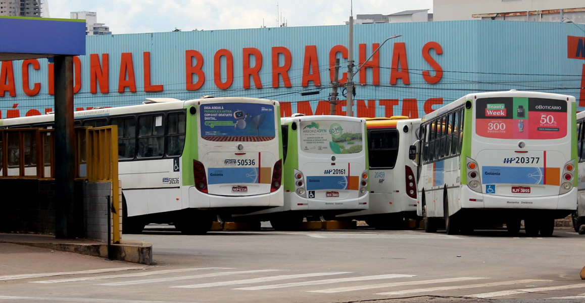 Ônibus do transporte coletivo de Goiânia estão sucateados