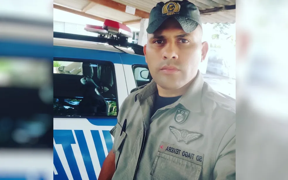 Policial militar é encontrado morto dentro de carro