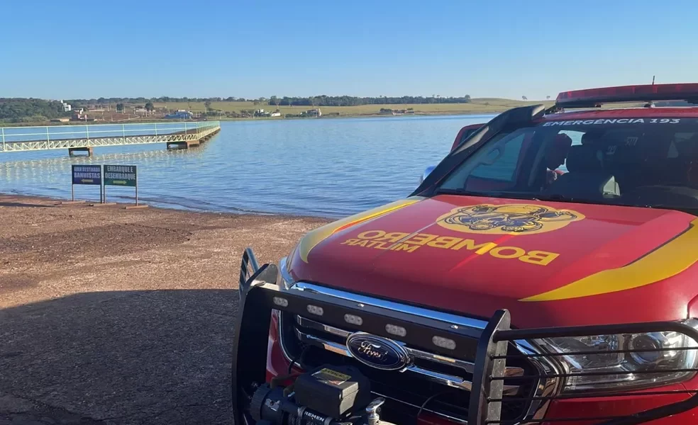 Dois jovens morrem afogados em lago de São Simão