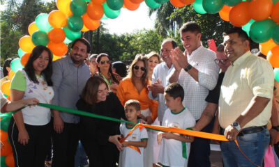 Fatima-Gavioli-entrega-reforma-de-escola-em-Jaragua