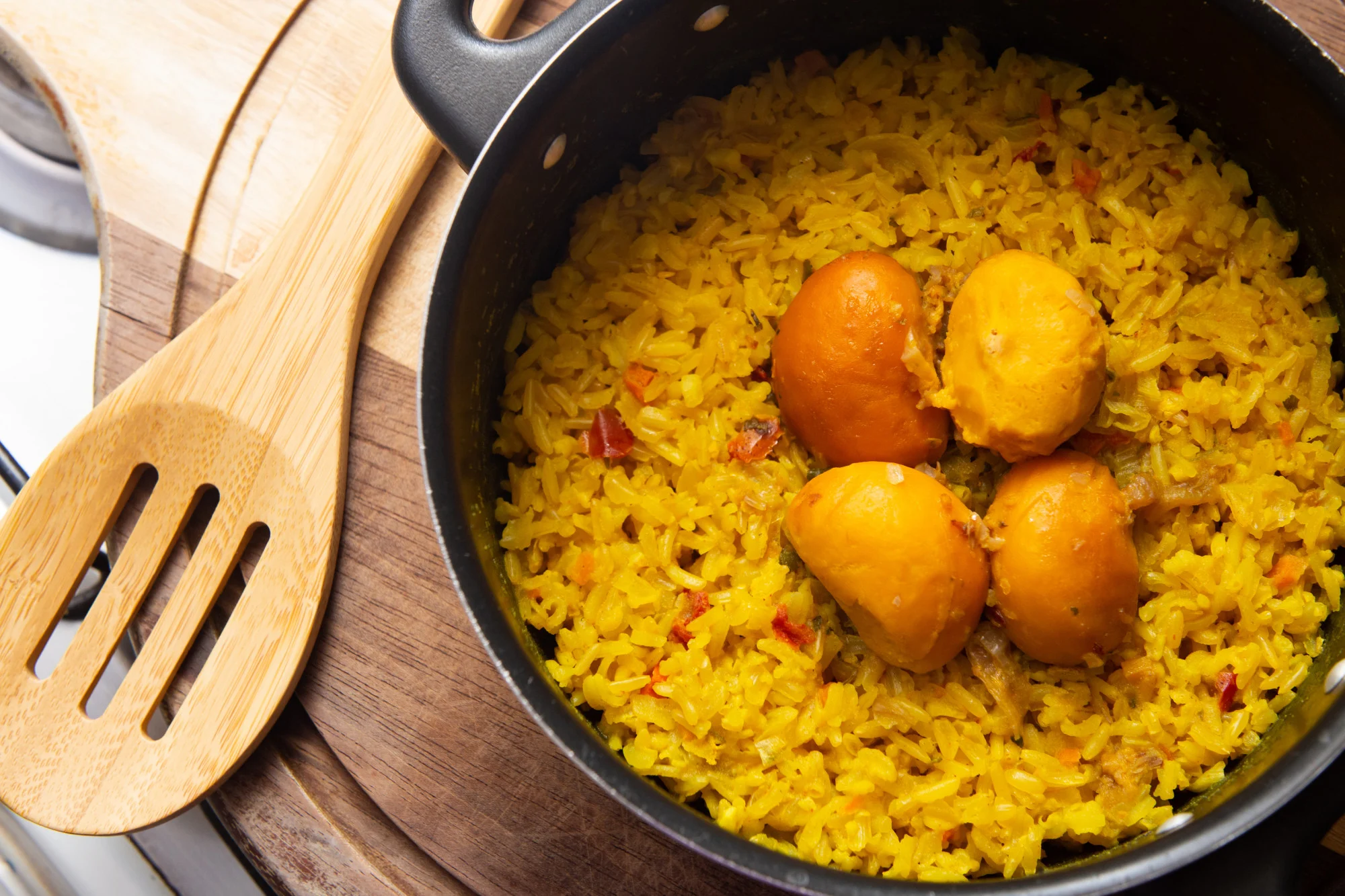 Arroz com pequi foi eleito o 2º pior prato do Brasil