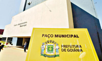 Justiça barra a compra de 5 mil livros pela Prefeitura de Goiânia