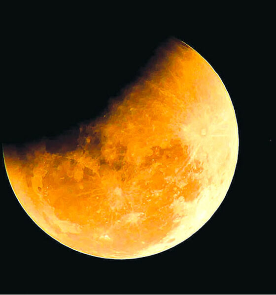 Eclipse total da Lua poderá ser visto nesta sexta (14)